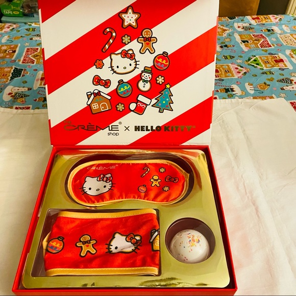 The Creme Shop Hello Kitty Sleep Mask Silk Bath Bomb Spa Headband! - Picture 3 of 15